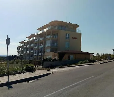 апартамент лана * 比亚拉